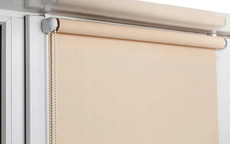 roleta-basic-mini-40-x-220-cm-blackout-nowoczesny-design-stan-nowy