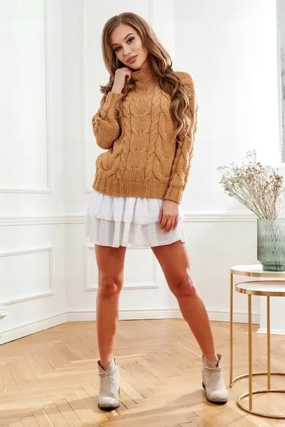 miekki-sweter-one-size-z-ozdobnym-splotem-marka-rovicky