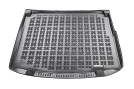 mata-do-bagaznika-suzuki-swace-hybryda-od-2020-