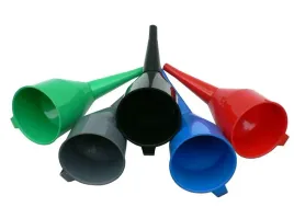 lejek-do-paliwa-skosny-z-sitkiem-uniwersalny