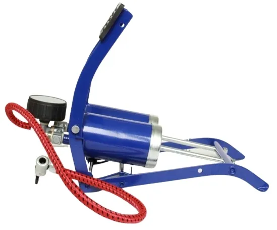 pompka-nozna-dwutlokowa-z-manometrem-carcommerce