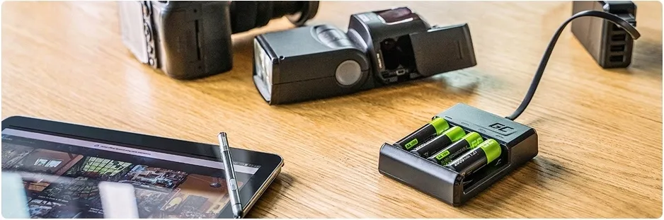 ladowarka-akumulatorkow-baterii-aaa-aa-usb-c-micro