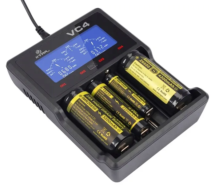 ladowarka-do-akumulatorow-xtar-vc4-18650-26650-lcd-stan-nowy-model-vc4