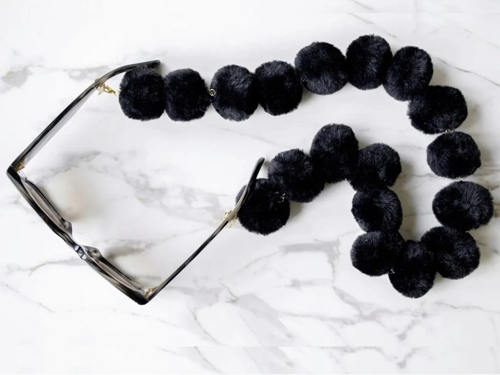 lancuszek-do-okularow-snowy-cords-black