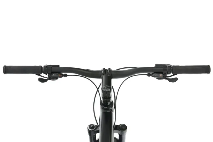 rower-mtb-kands-balaton-29-material-ramy-aluminium