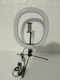 lampa-pierscieniowa-led-ring-rgb-ze-statywem-do-zdjec-filmow-selfie-makijaz