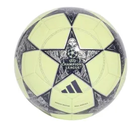 pilka-nozna-adidas-real-madryt-ucl-club-jn7307-roz-5-na-trawe
