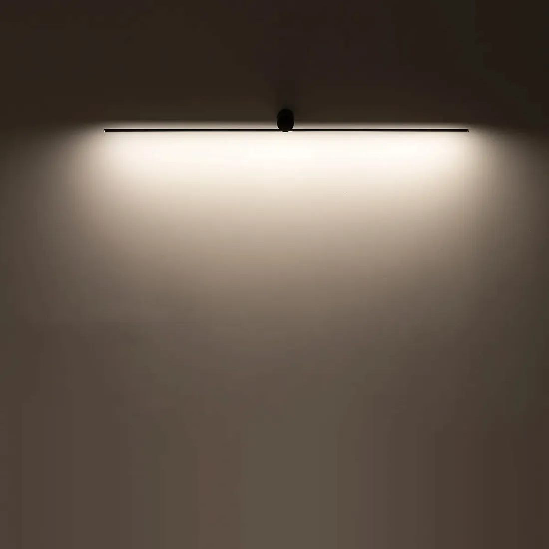 lampa-scienna-kinkiet-nad-lustro-nad-obraz-nad-lozko-czarny-spin-led-s