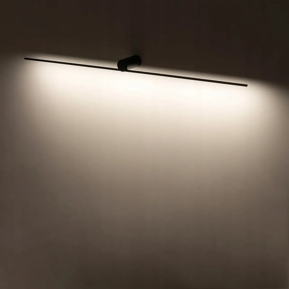 lampa-scienna-kinkiet-nad-lustro-nad-obraz-nad-lozko-czarny-spin-led-s
