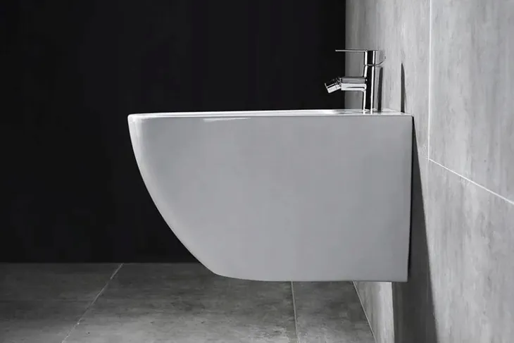 zestaw-misa-carlo-mini-basic-rimless-bidet-carlo-marka-rea-stan-nowy