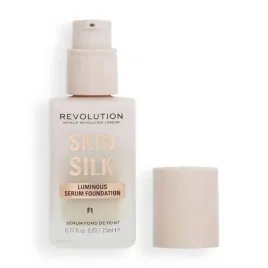 makeup-revolution-skin-silk-serum-podklad-do-twarzy-f1