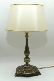 lampka-klasyczna-metalowa-lampka-nocna