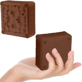 puszka-natynkowa-hermetyczna-12-wlotowa-z-dlawikami-98x98x42mm-brazowa