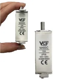 wkladka-topikowa-bezpiecznik-10a-przemyslowa-zwloczna-kompaktowa-vcx