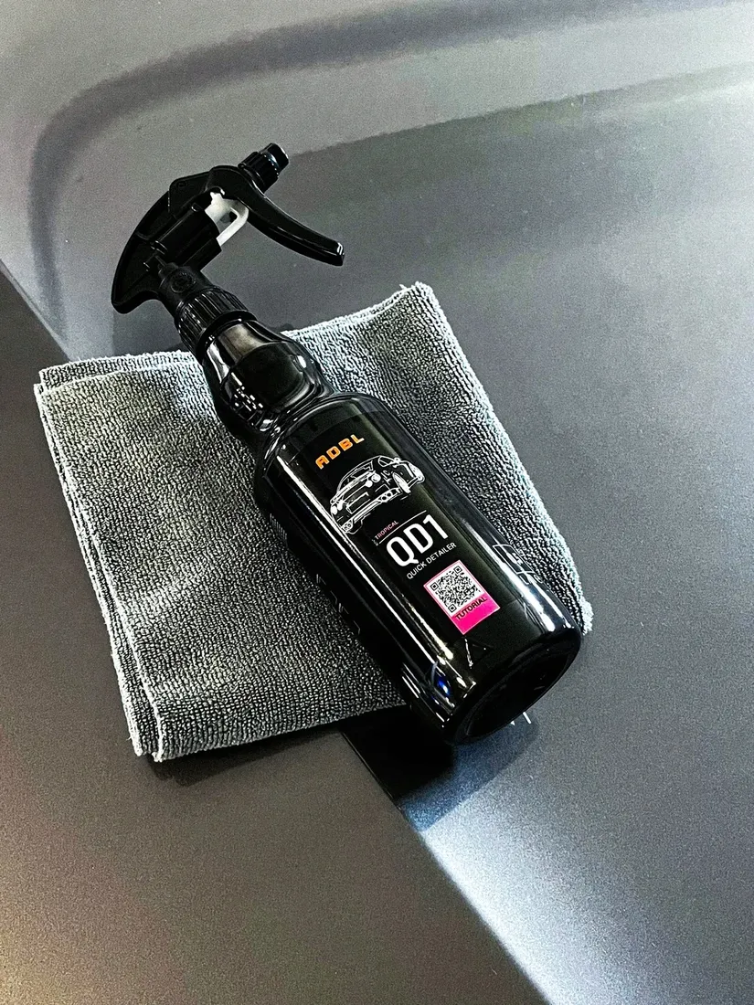 adbl-qd1-1l-quick-detailer-podbija-polysk-lakieru-oraz-chroni-auto-po-myciu