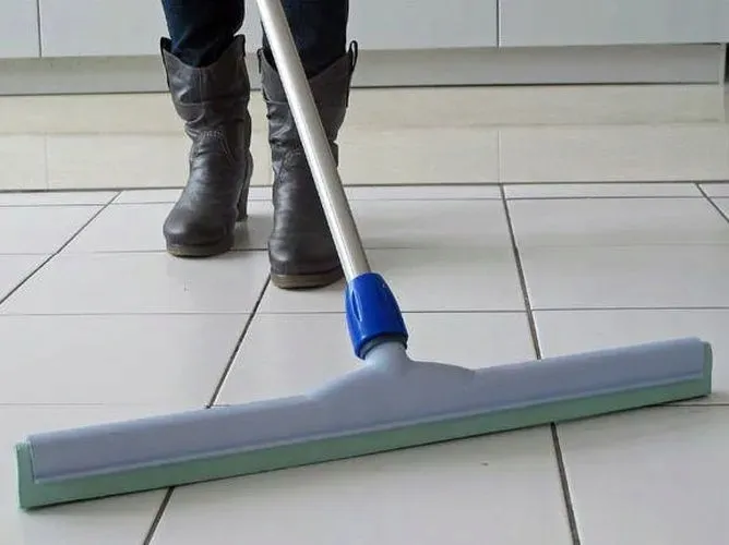 vileda-sciagacz-do-podlog-piankowy-45cm-141972-stan-nowy