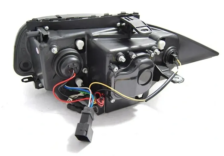 lampy-reflektory-bmw-e87-e81-e82-e88-ringi-ccfl