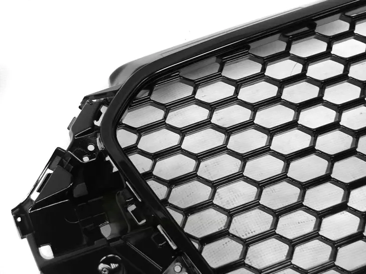 nowy-grill-do-audi-a3-8v-od-2012-do-2016-czarny-polysk-odmien-swoje-auto-producent-czesci-tuning-tec