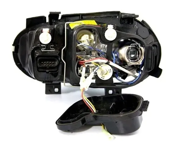 lampy-reflektory-vw-golf-iv-4-ringi-halogeny-rodzaj-swiatel-mijania-tradycyjne-halogenowe