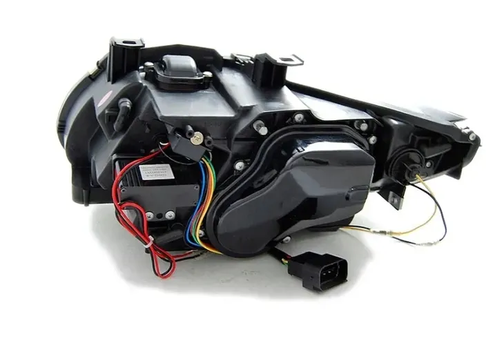 lampy-reflektory-bmw-e92-e93-do-dziennej-xenon-afs-rodzaj-swiatel-mijania-ksenonowe