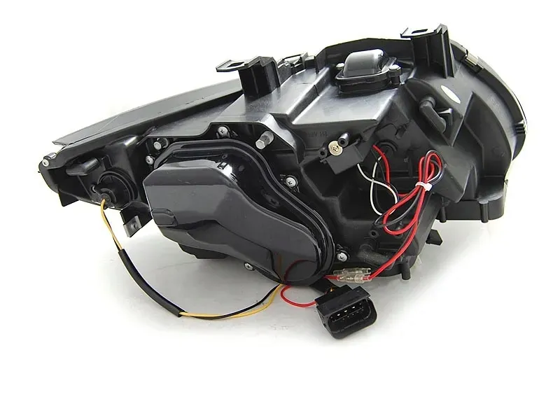 nowe-lampy-reflektory-do-bmw-e92-e93-xenon-do-jazdy-dziennej-homologacja