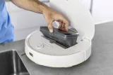 robot-sprzatajacy-karcher-rcv-3-bialy-komunikacja-komunikaty-glosowe-wskaznik-ladowania-wskaznik-stanu-akumulatora-wskaznik-zapelnienia-worka-pojemnika-wyswietlacz