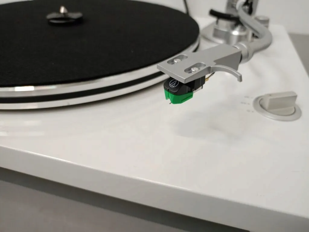 gramofon-teac-tn-3b-se-bialy