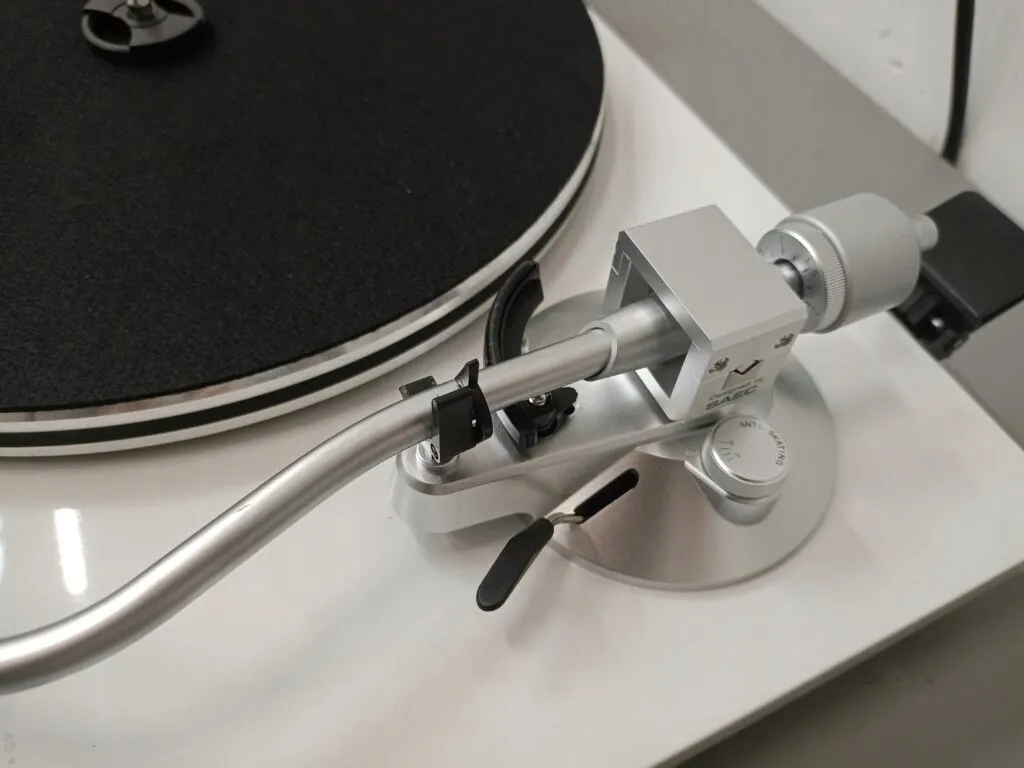 gramofon-teac-tn-3b-se-bialy-stan-powystawowy