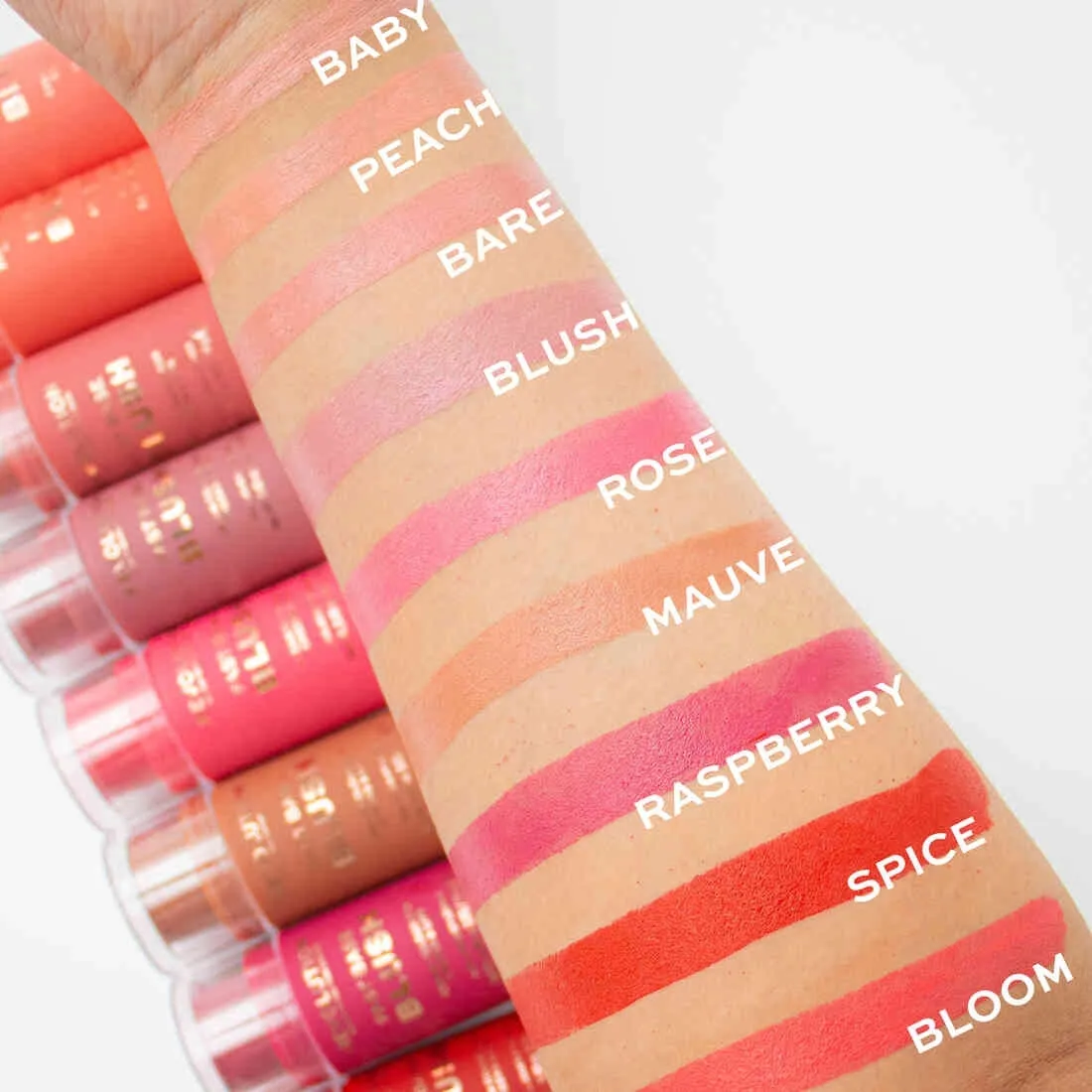 makeup-revolution-fast-base-roz-w-sztyfcie-bare