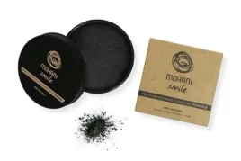 mohani-smile-proszek-do-wybielania-zebow-z-weglem