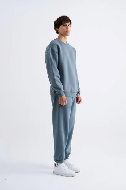 meska-bluza-oversize-basic-z-okraglym-dekoltem-nowy-niebieski-dym-l-marka-bez-marki