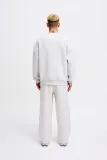 meska-bluza-oversize-basic-z-okraglym-dekoltem-kosmiczna-szary-s-kolor-bezbarwny