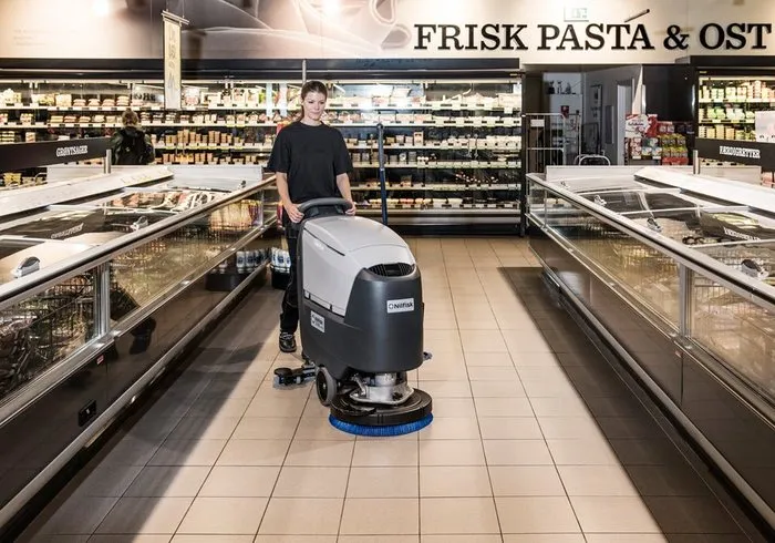 nilfisk-sc-500-litowo-jonowa-stan-nowy