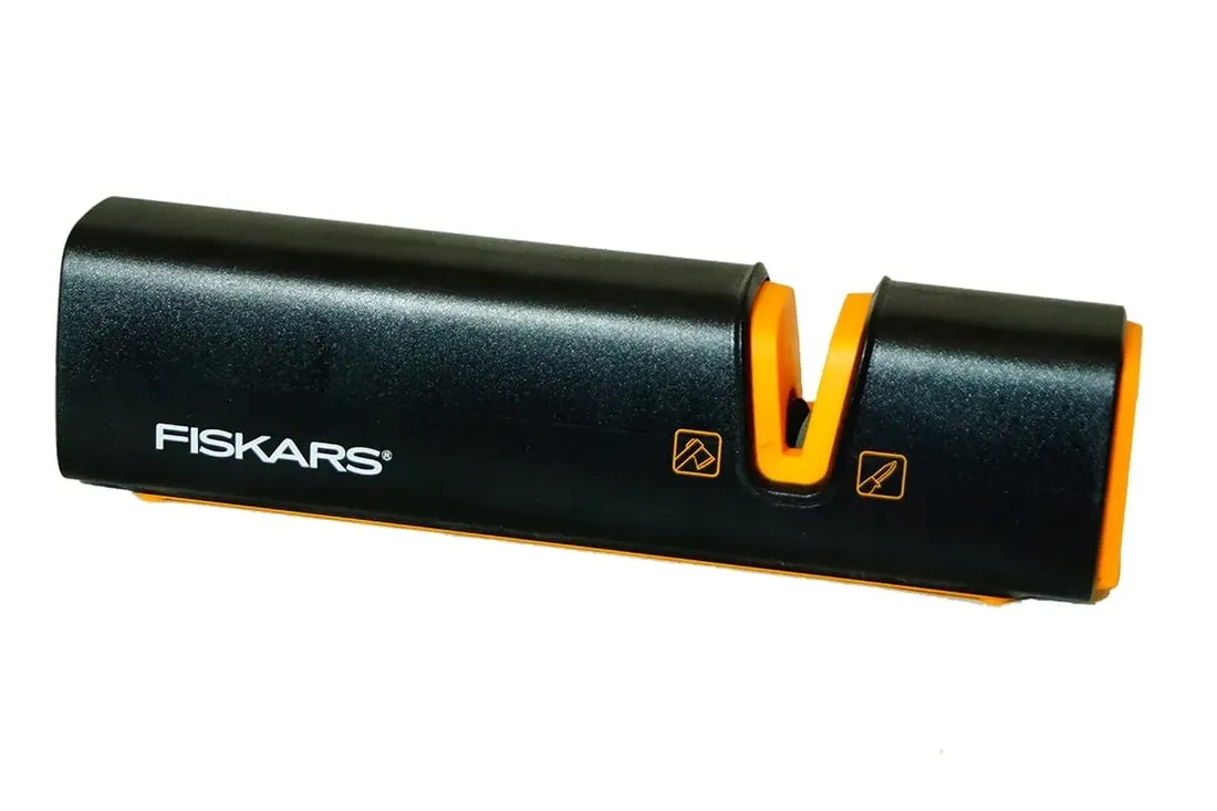 ostrzalka-do-nozy-i-siekier-fiskars-xsharp-stan-nowy