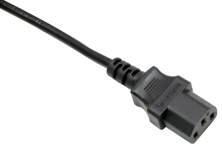 przewod-do-komputera-kabel-komputerowy-pc-18m-dlugosc-kabla-1-8-m