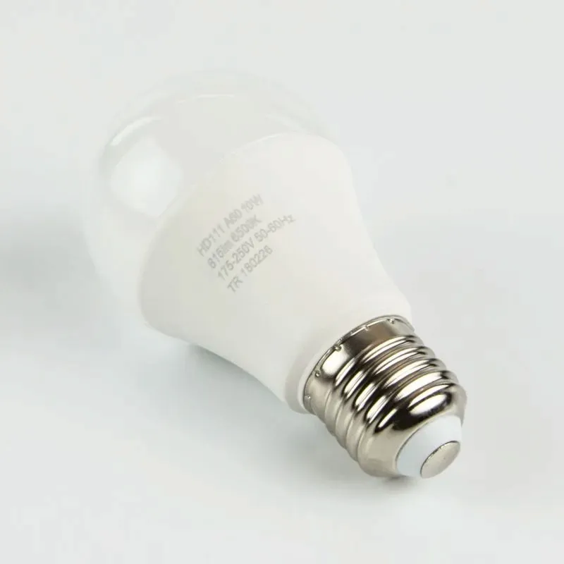 zarowka-led-a60-e27-9w-hd111-zimna-heda