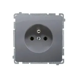 gniazdo-pojedyncze-z-uziemieniem-kontakt-elektryczny-simon-basic-srebrny