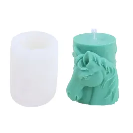 forma-silikonowa-do-swiec-wosku-pillar-kon