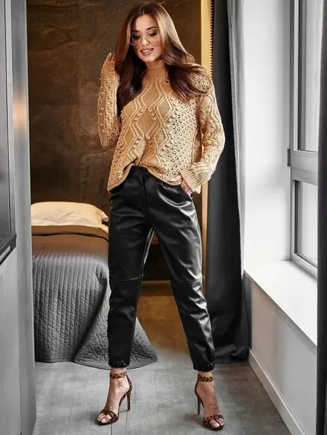 azurowy-sweter-damski-boho-gruby-splot-wzor-dominujacy-mix-wzorow