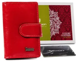 pojemne-skorzane-etui-na-klucze