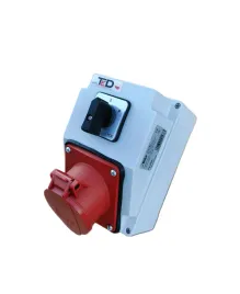 combopol-zestaw-z-wylacznikiem-l0p-gniazdo-16a-4p