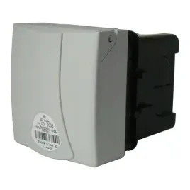 sez-gniazdo-z-puszka-do-zabudowy-16a-5p-izv-1653