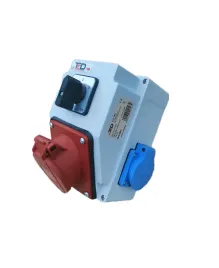 combopol-zestaw-z-wylacznikiem-l0p-gniazdo-32a-5p