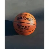 pilka-do-koszykowki-spalding-react-tf-250-r-7-kolor-dominujacy-czerwony