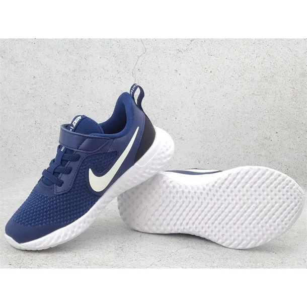 revolution-5-marka-nike-kod-producenta-bq5672402