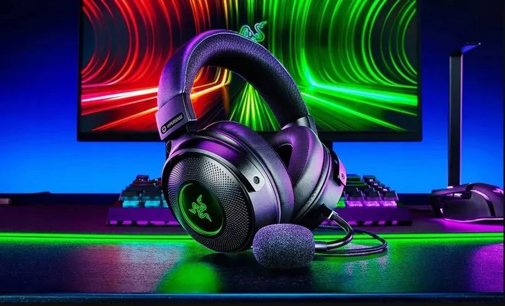 sluchawki-razer-kraken-v3-hypersense-mikrofon-tak