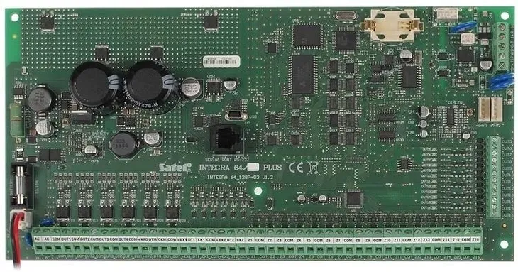 satel-centrala-integra-64-plus-grade-3-typ-alarmu-przewodowy