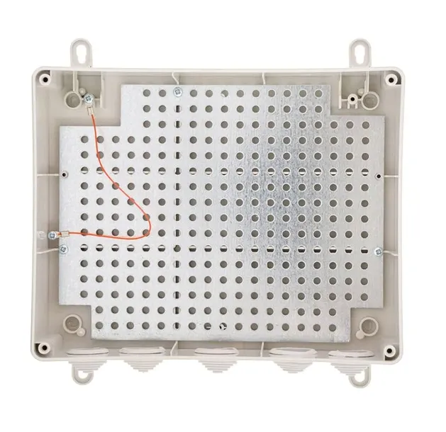 switch-do-5-kamer-ip-5-11-l3-atte-stan-nowy-liczba-portow-6