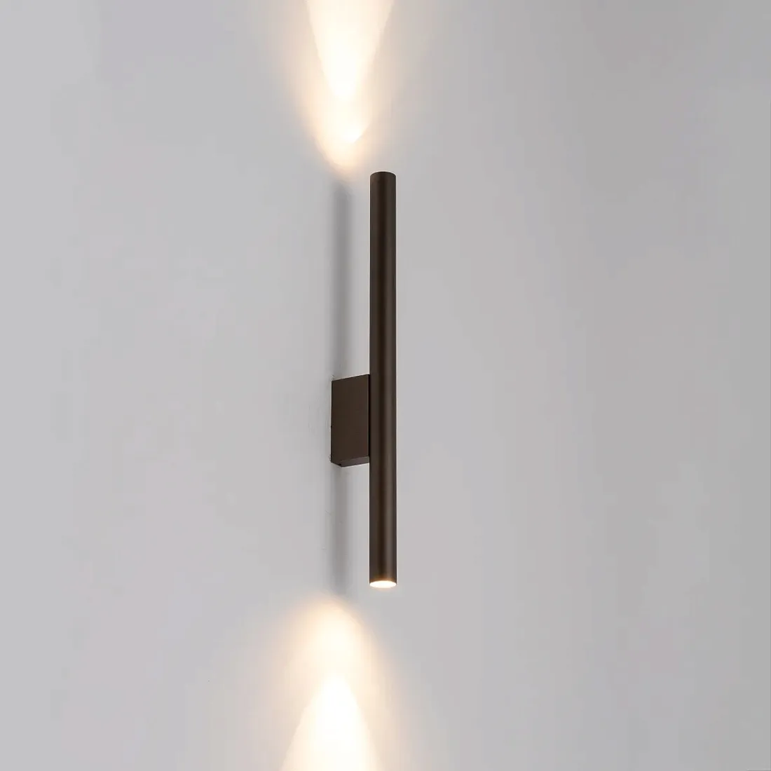 lampa-scienna-led-kinkiet-brazowy-do-salonu-sypialni-pokoju-biura-laser