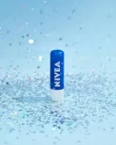 pomadka-ochronna-do-ust-nivea-original-care-kolor-bezbarwny